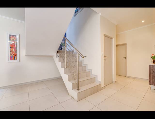 3 BEDROOM HOUSE FOR SALE IN BRYANSTON
